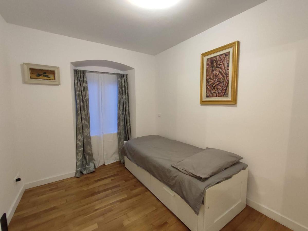 Casa Renova, Intero Appartamento, 2 Camere, Max 4 Ospiti, Trieste Zona Storica 외부 사진