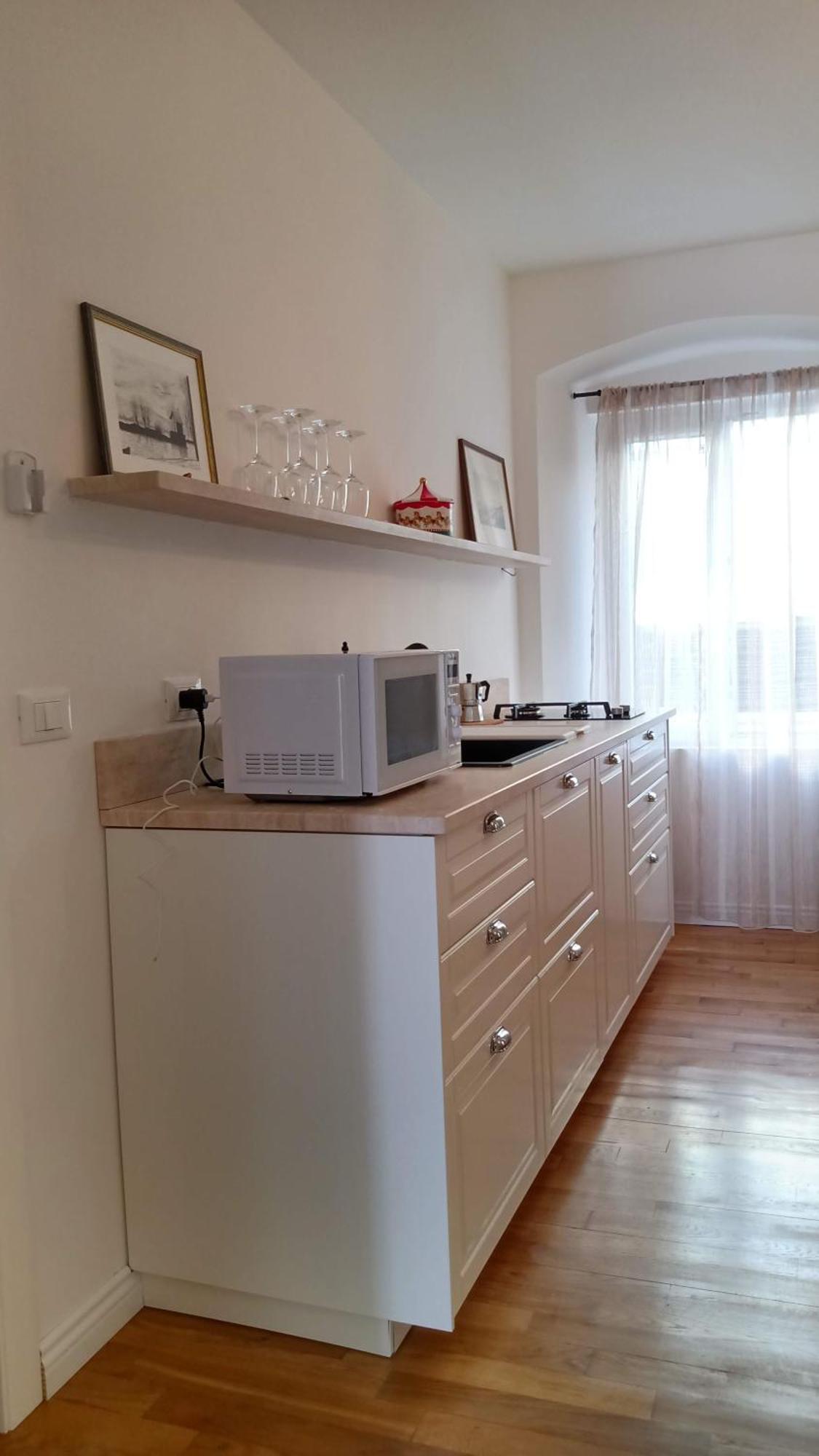 Casa Renova, Intero Appartamento, 2 Camere, Max 4 Ospiti, Trieste Zona Storica 외부 사진