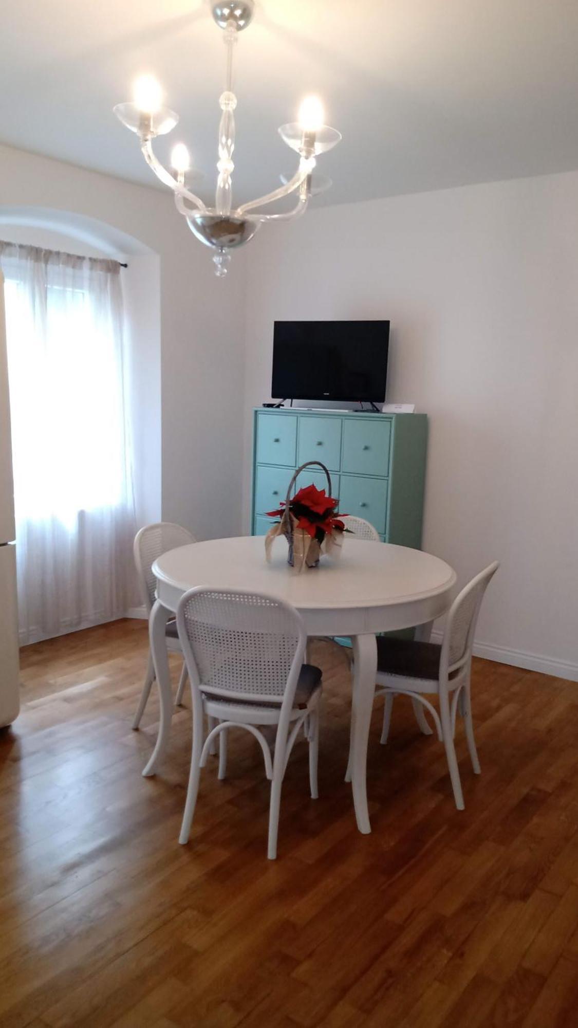 Casa Renova, Intero Appartamento, 2 Camere, Max 4 Ospiti, Trieste Zona Storica 외부 사진