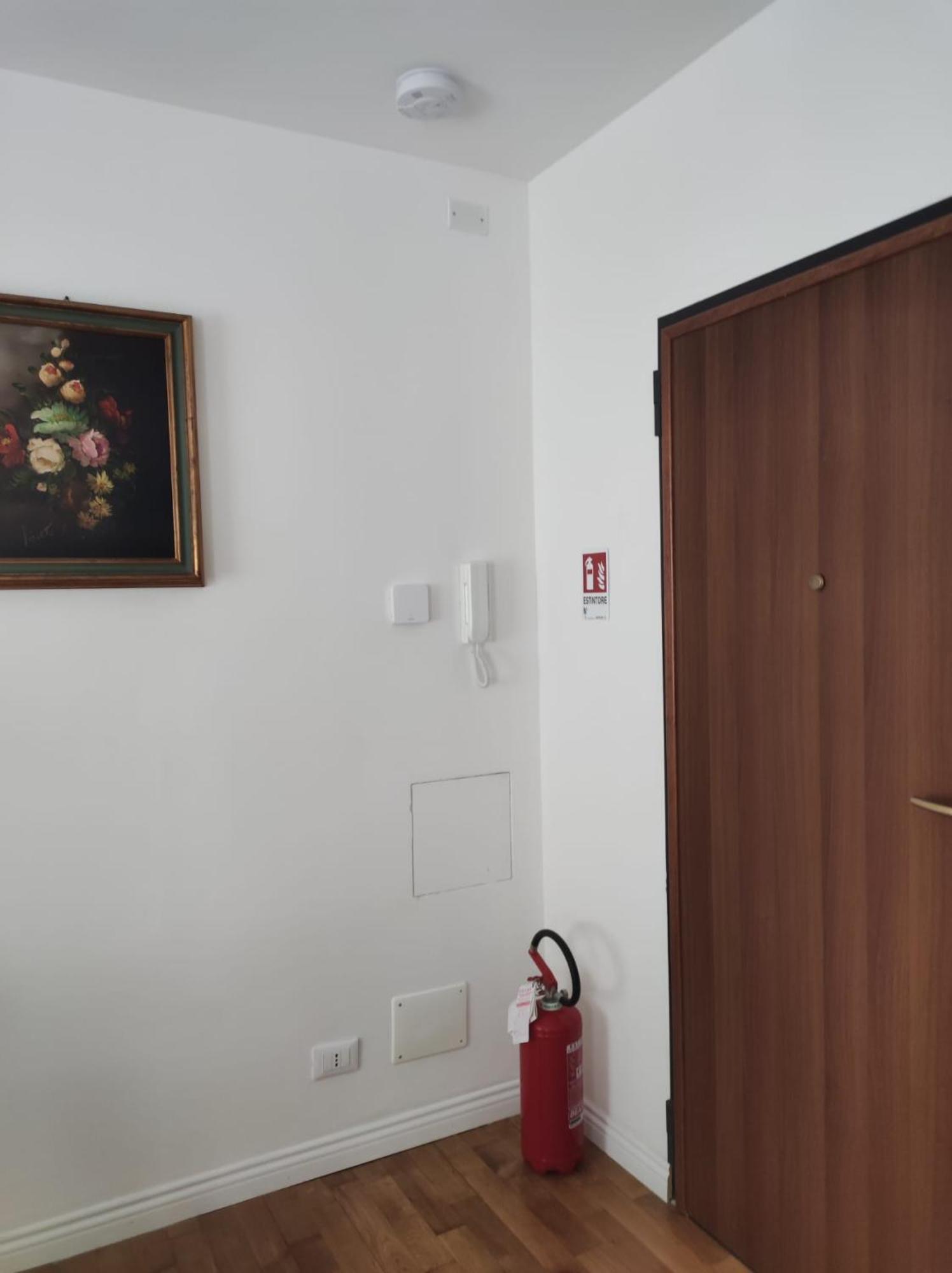 Casa Renova, Intero Appartamento, 2 Camere, Max 4 Ospiti, Trieste Zona Storica 외부 사진