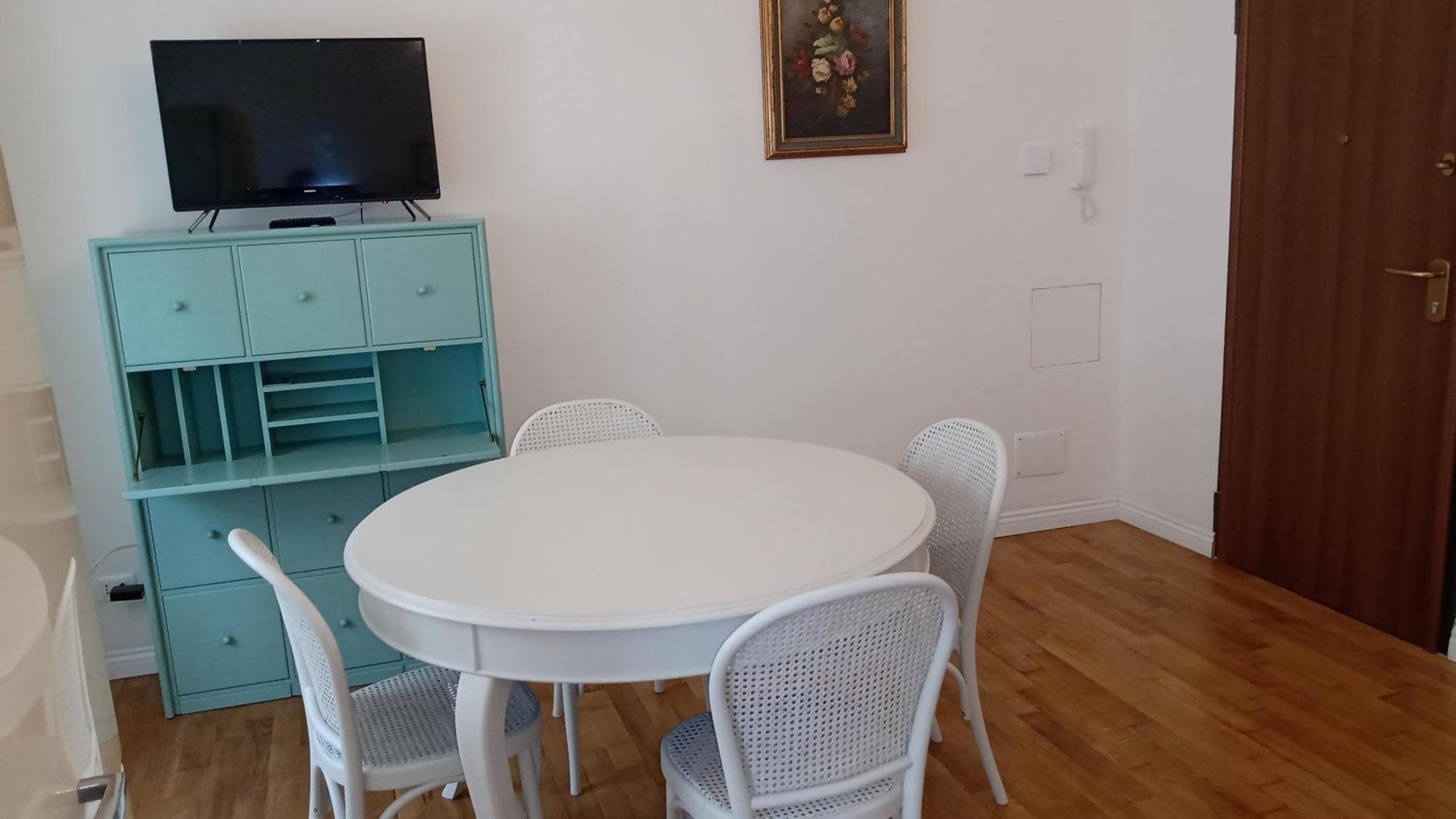 Casa Renova, Intero Appartamento, 2 Camere, Max 4 Ospiti, Trieste Zona Storica 외부 사진